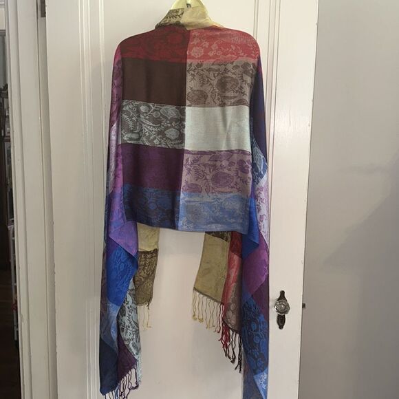 Large boho festival multi color block paisley shawl/wrap with fringe hem - Picture 4 of 5
